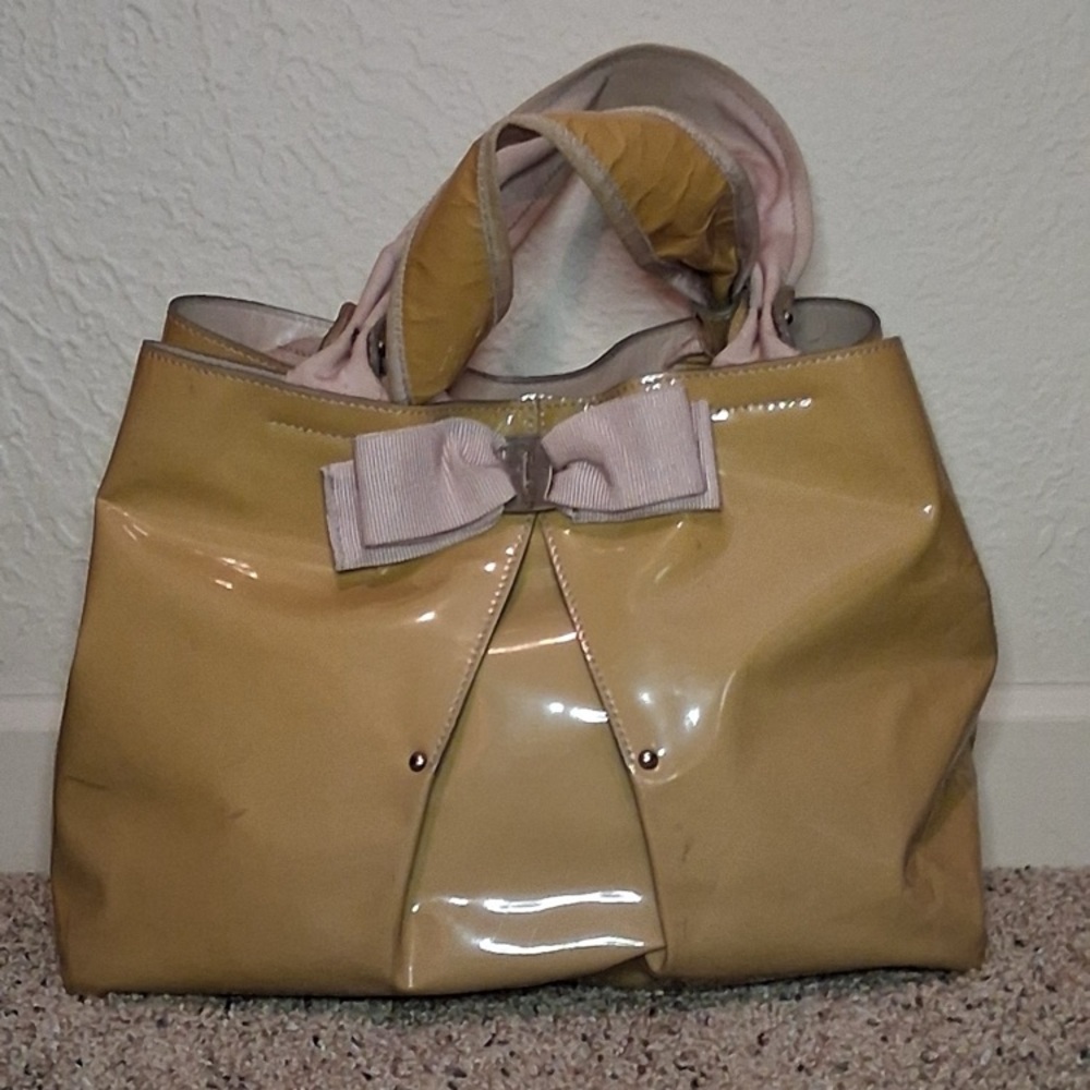 Salvatore ferragamo hand bag